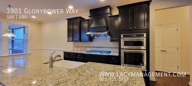 Building Photo - 3901 Glorybower Way