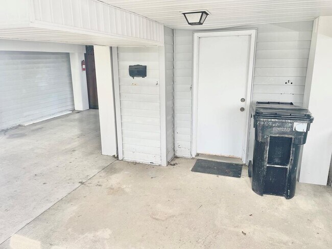 Building Photo - 7141 Margarets Ln