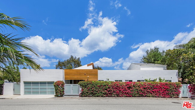 Primary Photo - 2600 Carman Crest Dr