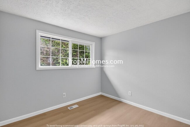 Building Photo - Secluded Nature Retreat: 4 Bedrooms!