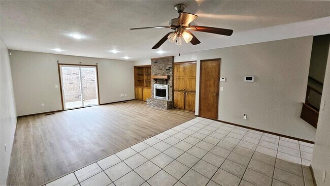 Building Photo - 2105 NW 118th Terrace