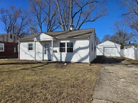 Building Photo - Cute 3 Bedroom Home!