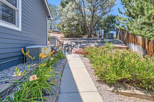 Building Photo - 1511 Scott Canyon Ln