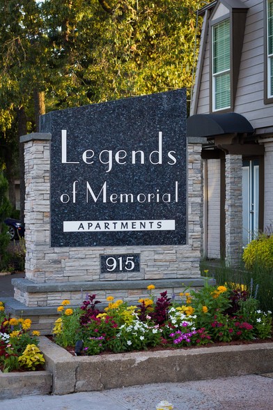 Memorial Apts