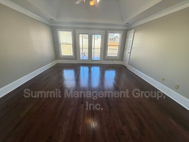 Building Photo - 2405 Twin Creek Ct SW