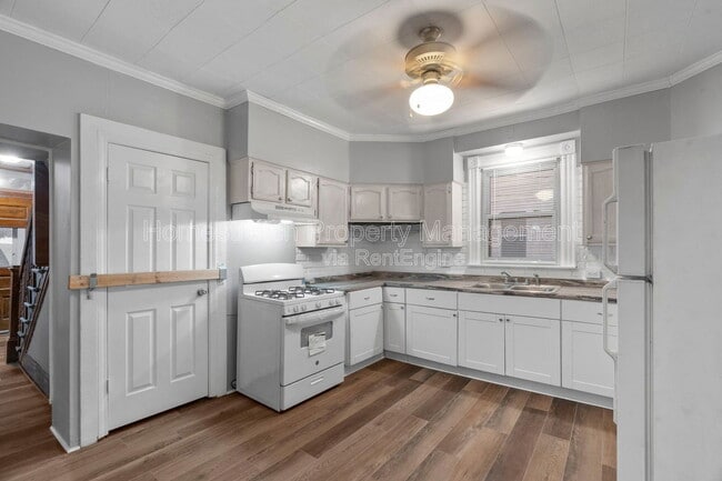 Building Photo - 2420 Shirley Ave