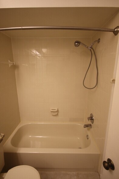Building Photo - 11355 Stratton Park Dr