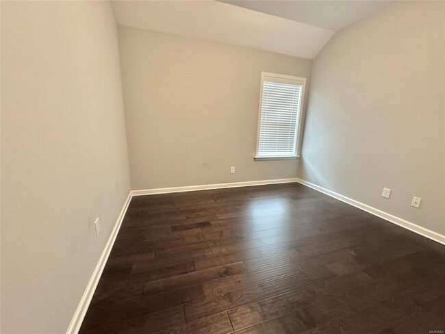 Building Photo - 9243 Cres Lodge Cir