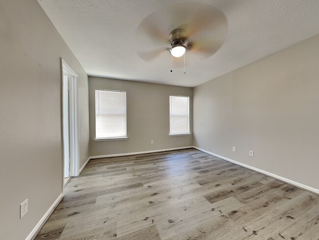 Building Photo - 18109 Eganville Cir