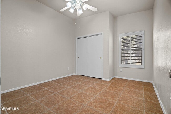 Building Photo - 143 N Alto Mesa Dr