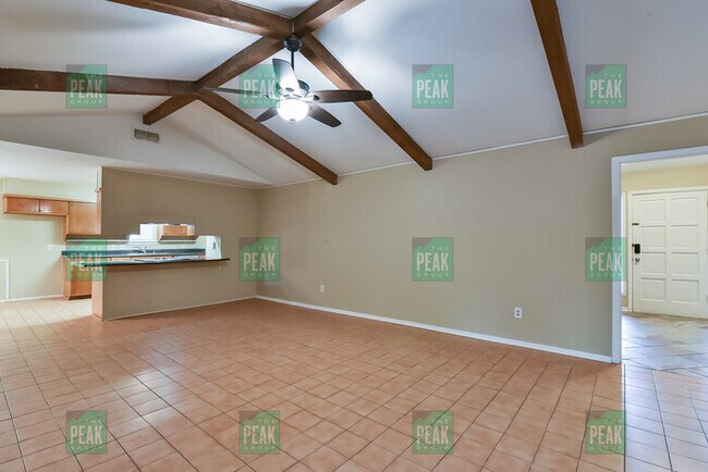 Building Photo - 3.2.2  2212 sq ft Wedgwood Area