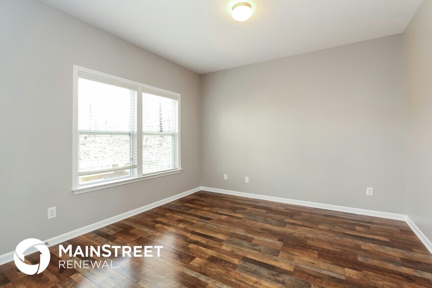 Building Photo - 118 W Cavendish Dr
