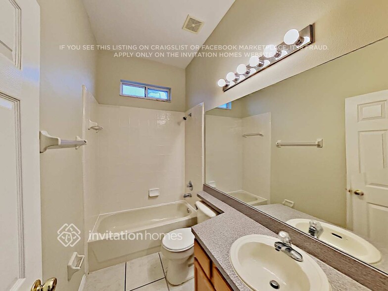Building Photo - 14002 Heron Pond Ct