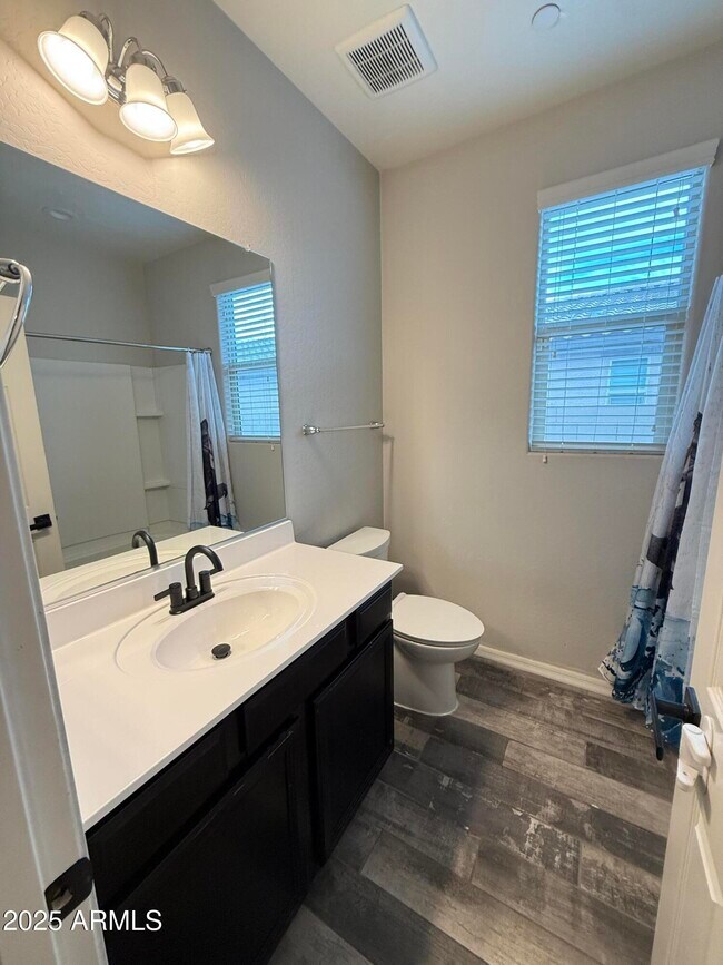 Building Photo - 21217 W Granada Rd