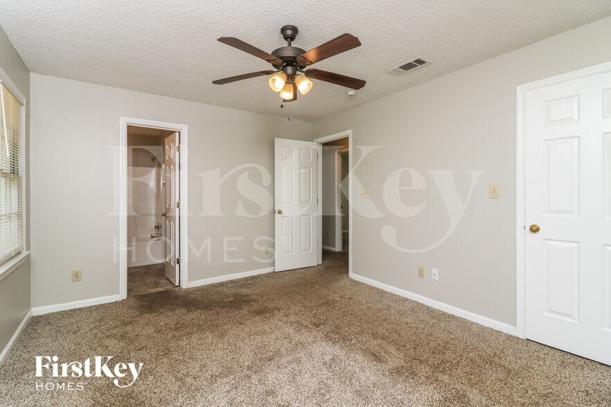 Building Photo - 83 Quail Run