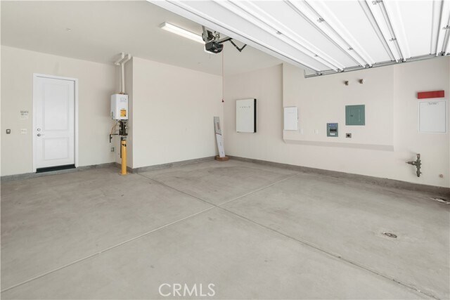 Building Photo - 240 Sora