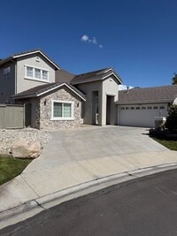 Building Photo - Damonte Ranch 2 story on Cul de Sac