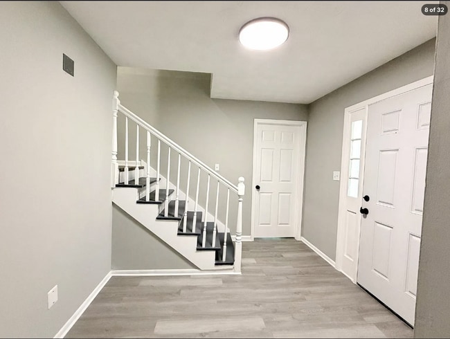Building Photo - AVAILABLE NOW – FAIRBURN, GA 4 Bedrooms + Flexible Main-Level Living Space | Full Bathroom on Mai...