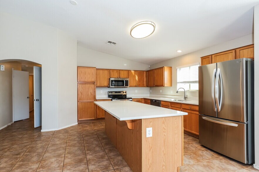 Building Photo - 11755 W Banff Ln