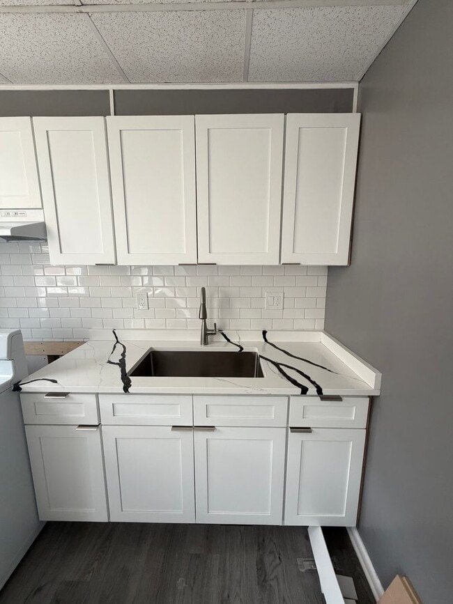 Building Photo - 1548 S 12th St