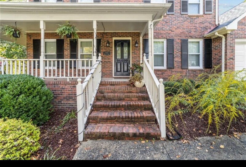 Building Photo - 544 Woodland Dr