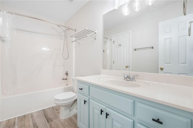 Building Photo - 812 Pinder Point Ct