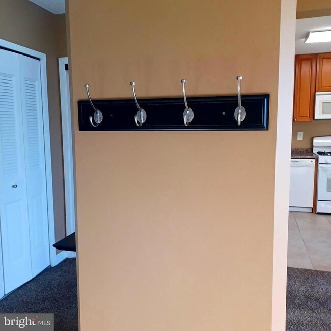 Building Photo - 3705 S George Mason Dr