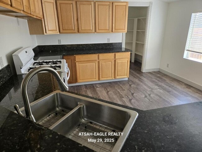 Building Photo - 853 Sandpiper Dr