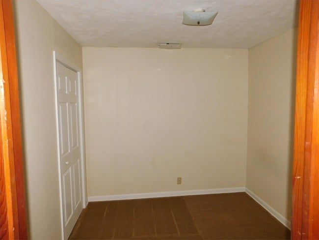 Building Photo - 721 County Rd 119