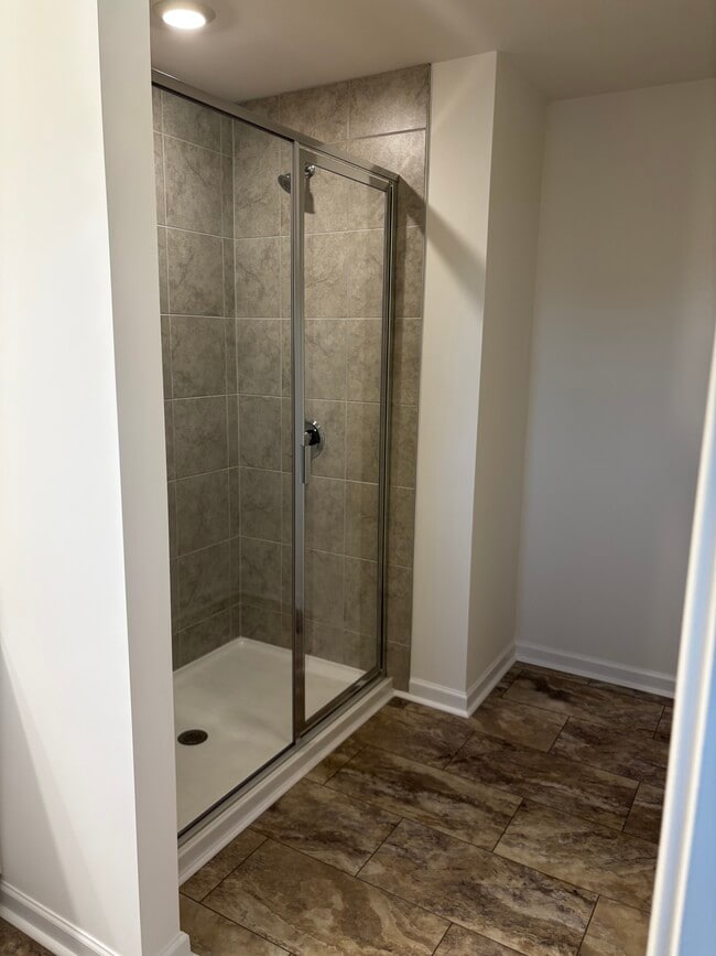 Building Photo - 2721 Yeager Dr NW