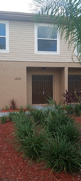 Building Photo - 2033 McMullen Ave