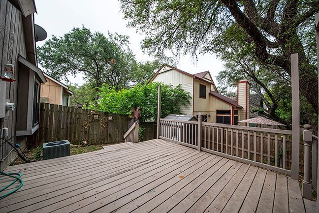 Building Photo - "Charming 3-Bedroom Sanctuary with 2 Full ...