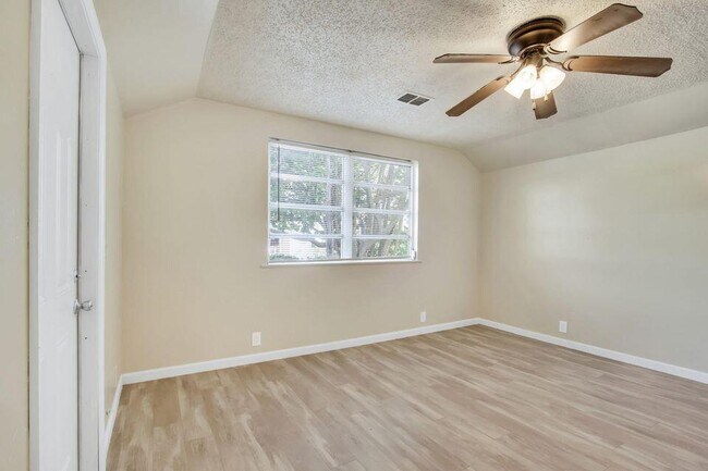 Building Photo - 315 N K St