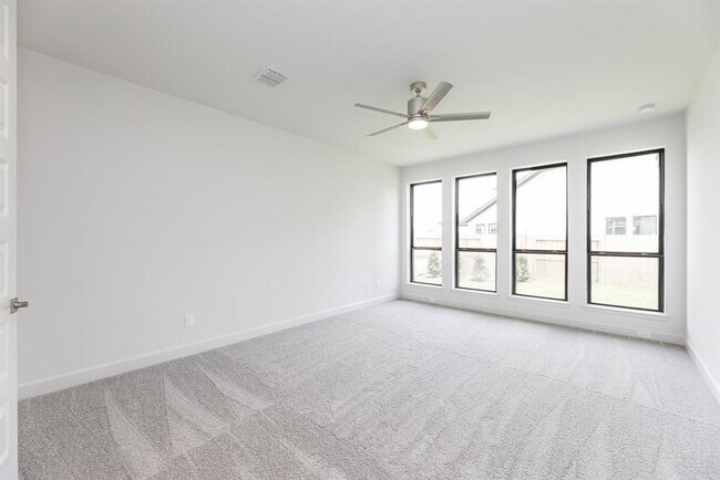 Building Photo - 10902 Overlook Pt Dr