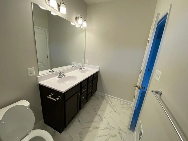 Building Photo - 3003 Osprey Way