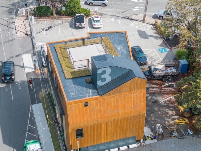 Building Photo - 3 Walker St