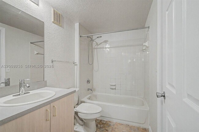 Building Photo - 1003 Belmont Ln