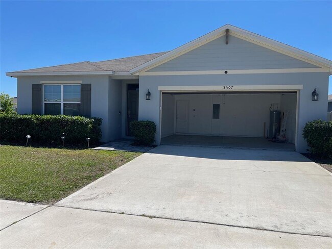 Building Photo - 3307 Summerdale Way