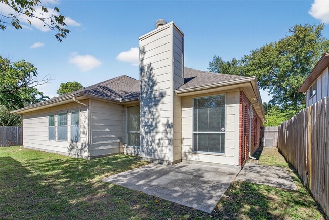 Building Photo - 4227 Meadowchase Ln