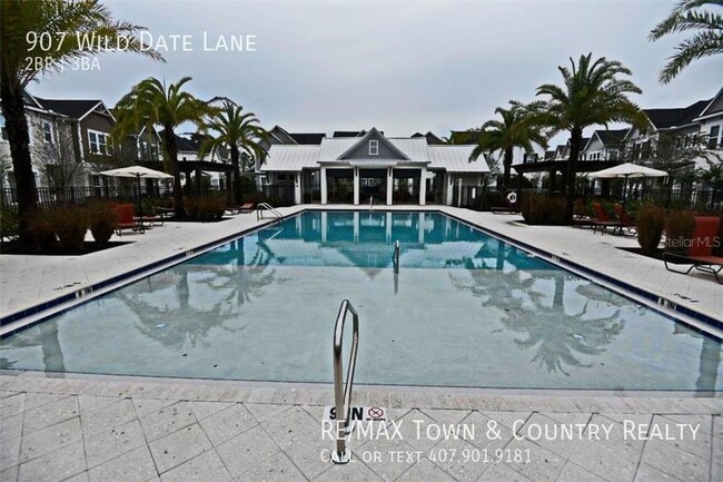 Building Photo - Griffin Park Townhome in Lake Mary
