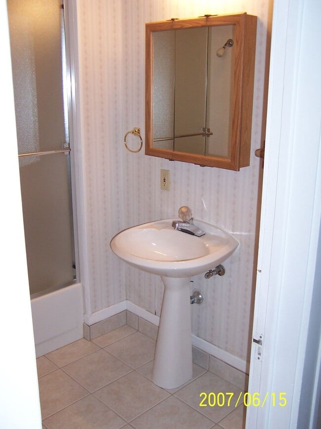 Building Photo - 808 W Myrtle St