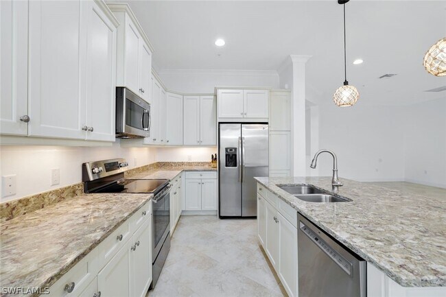 Building Photo - 6549 Dominica Dr