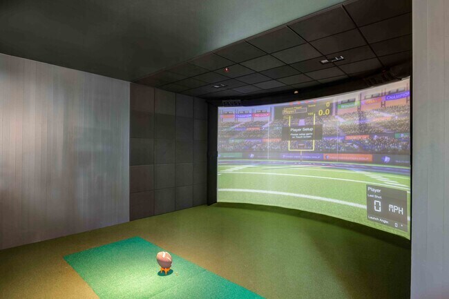 Building Photo - 2001 E 4th St