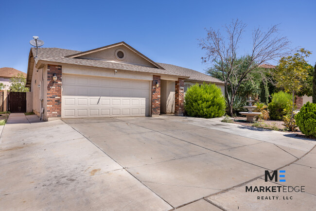 Primary Photo - 3Bed/2Bath Home at Ironwood/Ocotillo! Read...