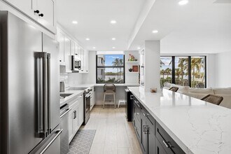 Building Photo - 2860 S Ocean Blvd
