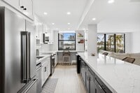 Building Photo - 2860 S Ocean Blvd