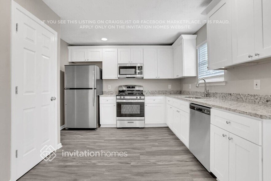 Building Photo - 562 Grandview Cir