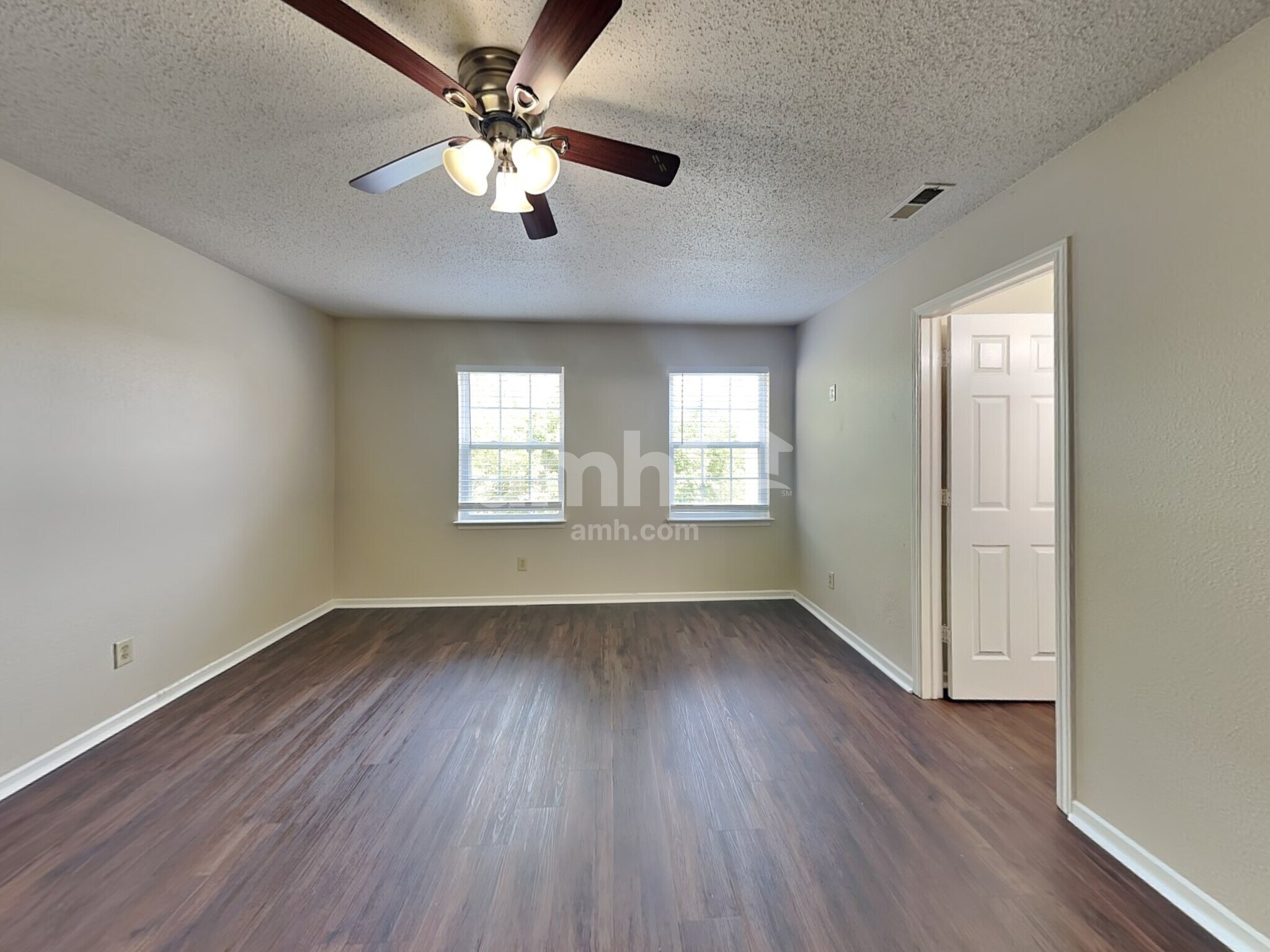 Building Photo - 6503 W Philadelphia Dr
