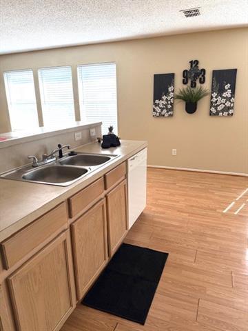 Building Photo - 1031 Halifax Ln