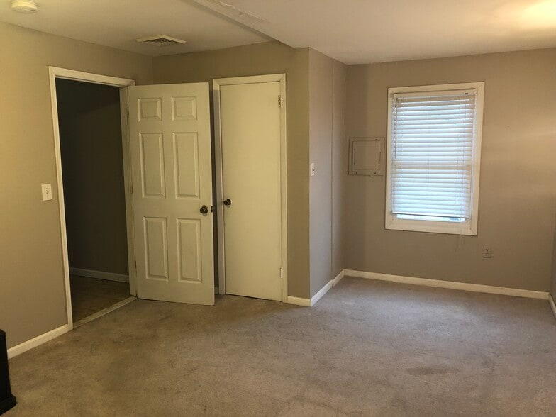 Building Photo - 272 Cleveland Ave